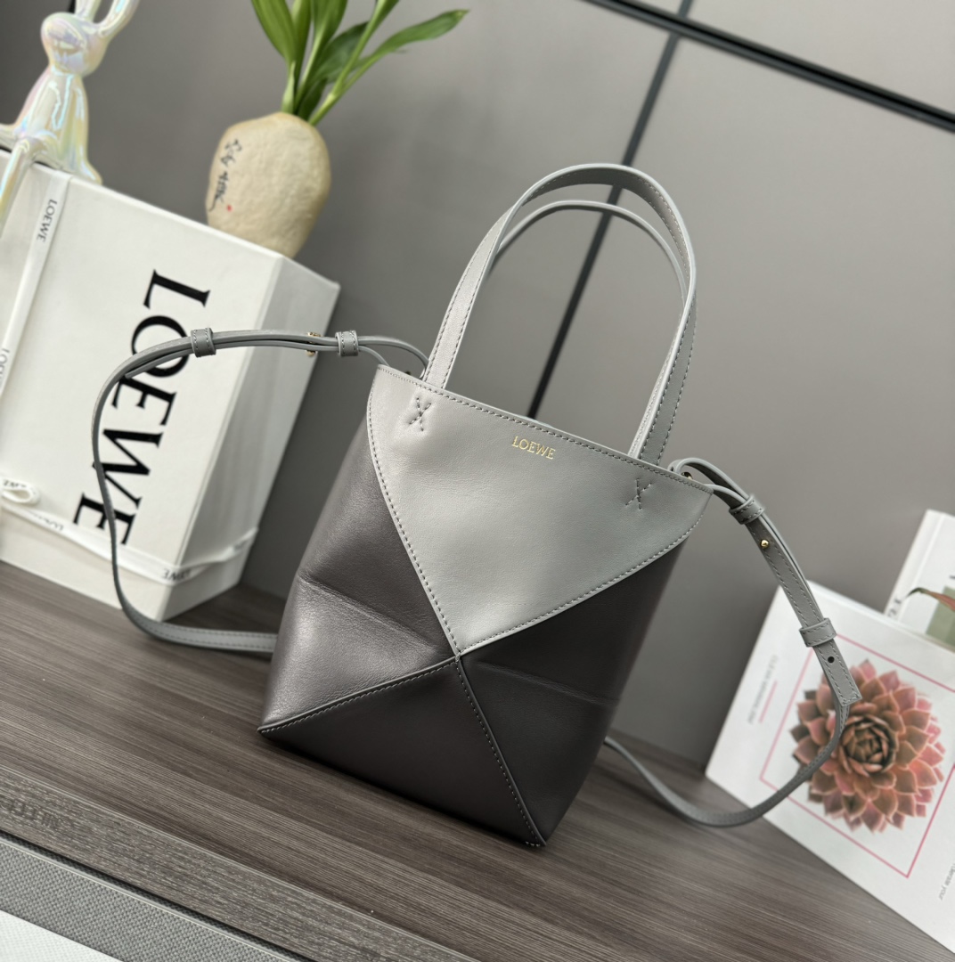 Loewe Shopping Bags